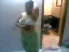 Northindian Busty Aunty's homemade fucking with her Parner