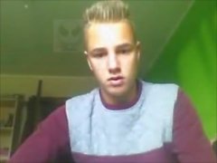 Danish 18 Yo Blond Boy est sur sa chambre Accueil & Lecteur Cock On Cam