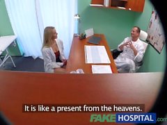 FakeHospital Neue Krankenschwester nimmt doppelten cumshot vom geilen Doktor