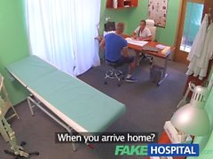 FakeHospital Сексуальная медицинская сестра получает полный рот спермы на офиса докторов