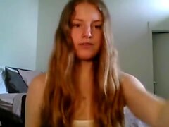 Masturbation de webcam solo brune