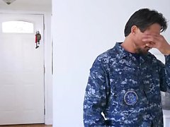 DaughterSwap - Zwei Military Dads Spaß mit Töchtern