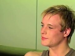 British Twink дает интервью и мастурбирует соло