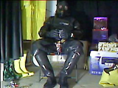 Black rubber estim.