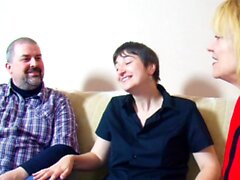 Pareja alemana habla con el primer trío sexo por grandes tetas maduros