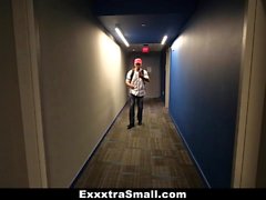 ExxxtraSmall - di Pikachu sbattuto da un allenatore di Pokémon
