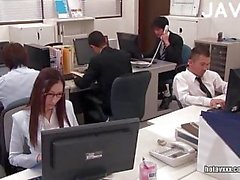 Japanese pechugones follada en oficina