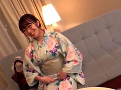 Kuuma Aasian akira Sakamoton antaa suuri POV titjob