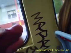 Masturbando em um ônibus - abusando dela por cuming em seu cabelo 123670