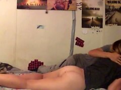 AmateurPorn Real Sex Video à Jeune Couple Dortoir Part1