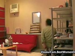 Japanese Tüylü eşi Ten Seduces Repairman Spy 2.