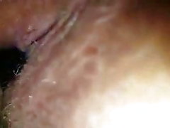 Kort video av hennes röv hål visar som dildo i fittan