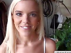 Schlank blonde teen erste Mal Anal