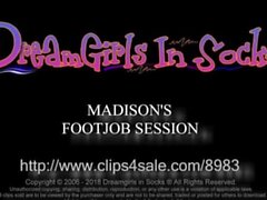 DreamGirls in Socks - Madisons Footjob -istunto