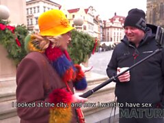 Mature4k. Praha kukko kuin paras parannuskeino