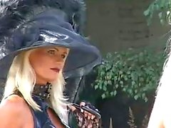 Blonde de Fetish Souillon Kathleen de du bizzare Outdoors - Scene