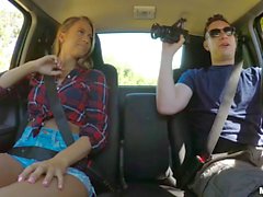 Jill Kassidy hitchhikes e bateu duro