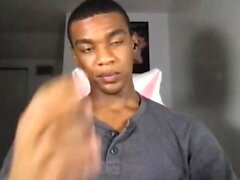 Hot Black Guy GAY masturbazione