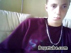 Boy danoise est Home Alone Et Joueur du sexe Au Webcam . ( Boyztube )