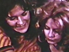 Lesbianas Peepshow lazos quinientas sesenta y tres del 1970 - Escena 2