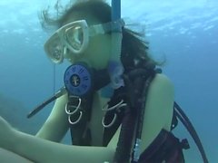 Japanilainen scuba girl vedenalainen seksi 2