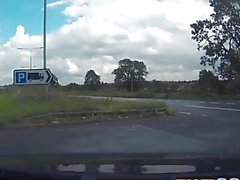 Fake Cop Namorada bodied minúsculo fodido no carro da polícia