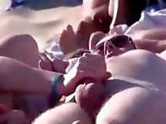 Giocherellona le persone nude Presso Il Spiaggia spiavo