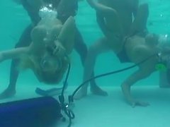 Подводный бассейн foursome