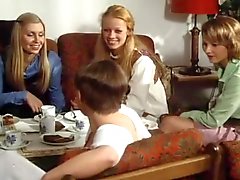 Schulmädchen berichtsinternen elf (1976)