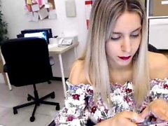 Milf loira com peitos grandes porra no escritório