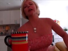 Détachée avec Mme Brianna - Brianna Beach - Step Mom vient