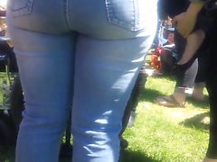 teen skin tight jeans candid ass video!!