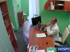 FakeHospital cute il paziente scopata dal del medico