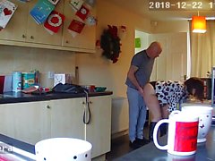 Ev Kadını Milf annem Mom tüylenmiş Kitchen Hidden bir IP Camera