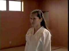 chino tutor karate pulverizar su alumno - Parte 1