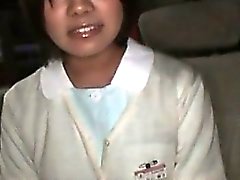 Tímida asian babe adolescentes dá punheta ea Blowjob em um carro