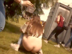 Oktoberfest, Voyeur Outdoor Festival Pissing