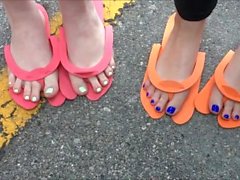 Veronica And Samantha Sexy Toes