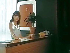 Le Bouche Trou (1976) - Sunporno